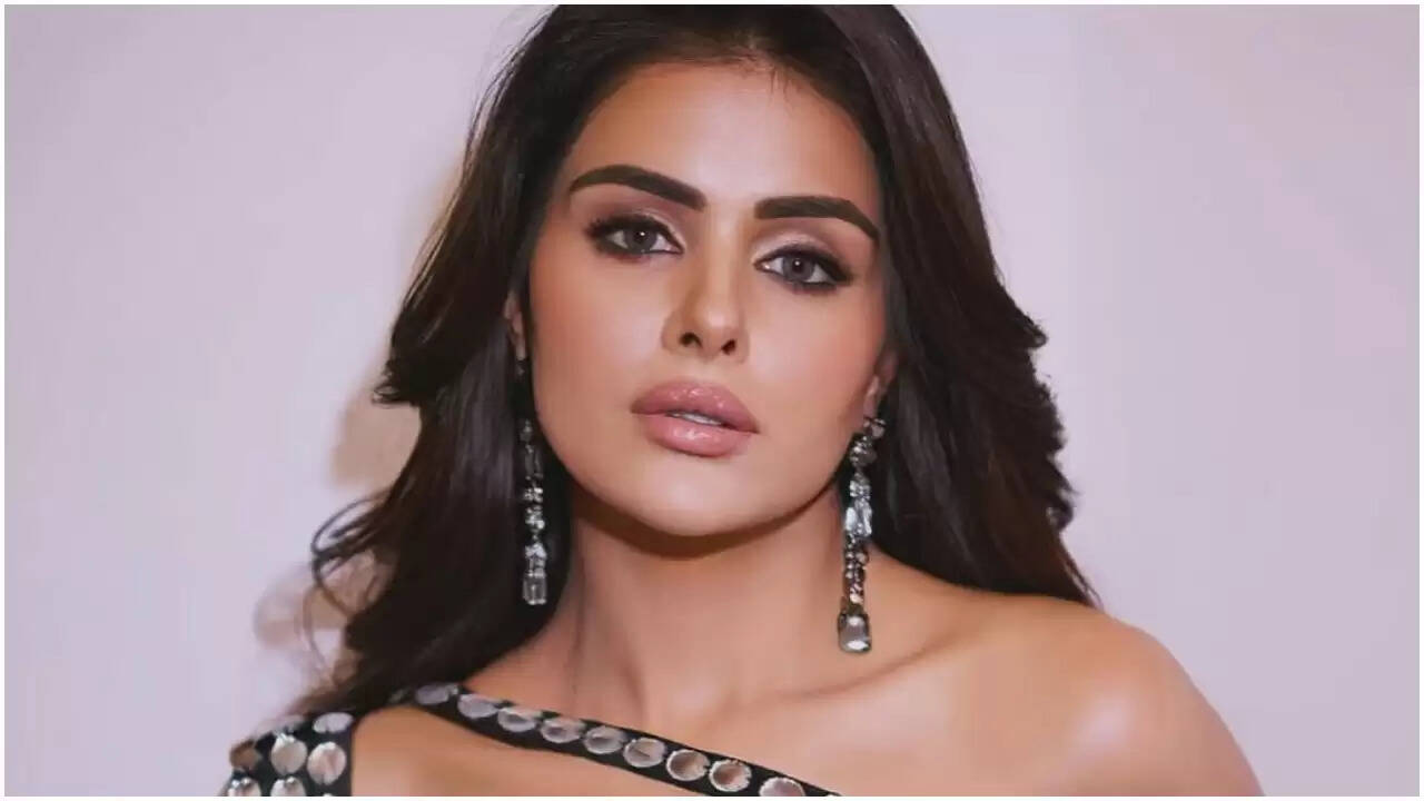 प्रियंका चाहर चौधरी ने प्लास्टिक सर्जरी की अफवाहों का किया खंडन