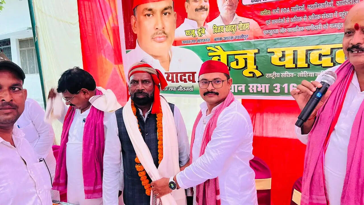 PDA जनपंचायत में सामाजिक न्याय और रोजगार पर जोर