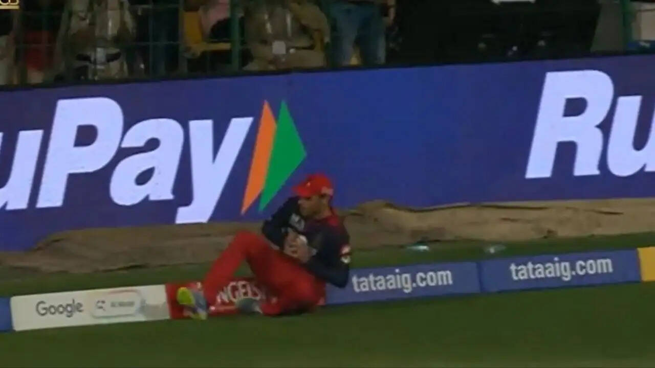 RCB और SRH के बीच विवादास्पद कैच ने बढ़ाई बहस