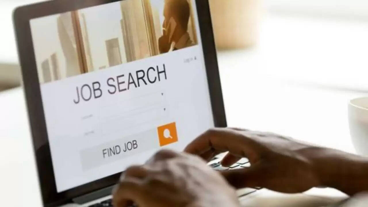 महाराष्ट्र में डेंजर बिल्डिंग वर्कर्स के लिए 135 पदों पर भर्ती