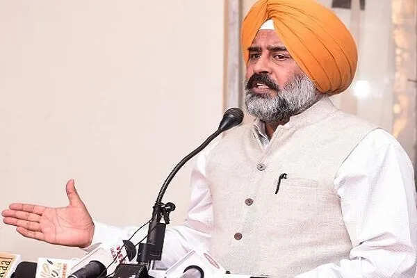 पंजाब के लिए मोदी की 1600 करोड़ की राहत पर परगट सिंह का तीखा हमला