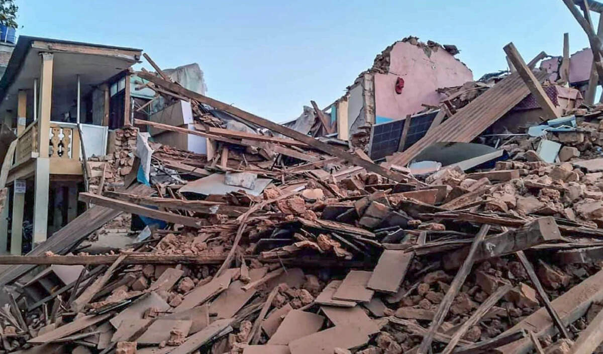 कामचटका में 8.8 तीव्रता का भूकंप, सुनामी की चेतावनी जारी