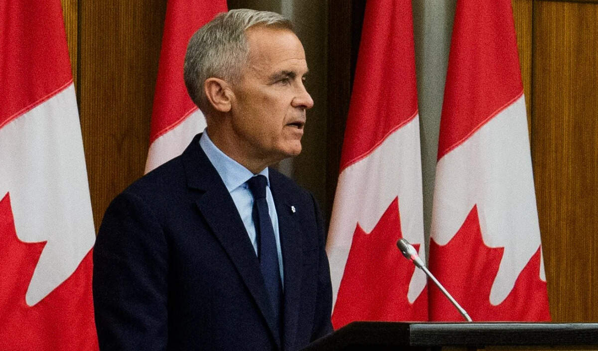 कनाडा के प्रधानमंत्री ने ट्रंप से विवादित विज्ञापन पर मांगी माफी