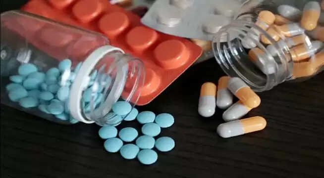 दवा माफिया का बढ़ता प्रभाव: स्वास्थ्य सेवाओं में भ्रष्टाचार का खुलासा