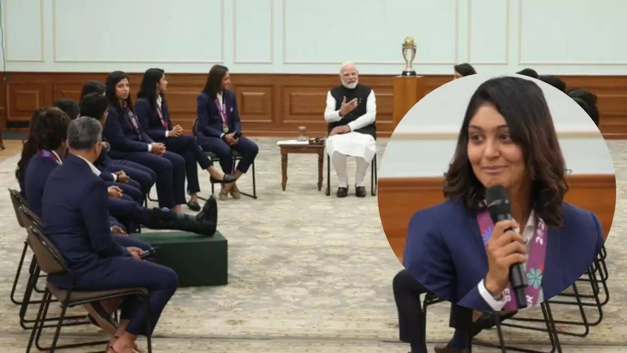 भारतीय महिला क्रिकेट टीम ने विश्व कप में ऐतिहासिक जीत दर्ज की