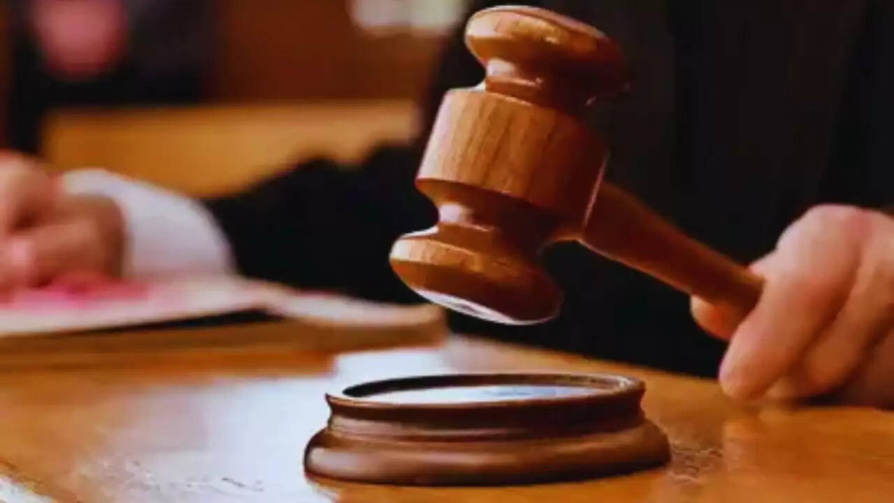 प्रदीप शर्मा को मनी लॉन्ड्रिंग मामले में मिली सजा: जानें पूरी कहानी