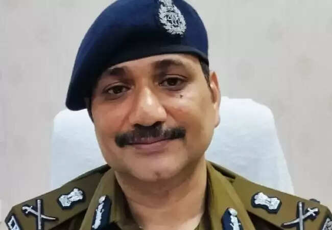 वाराणसी में 'आई लव मोहम्मद' जुलूस पर पुलिस की सख्त चेतावनी