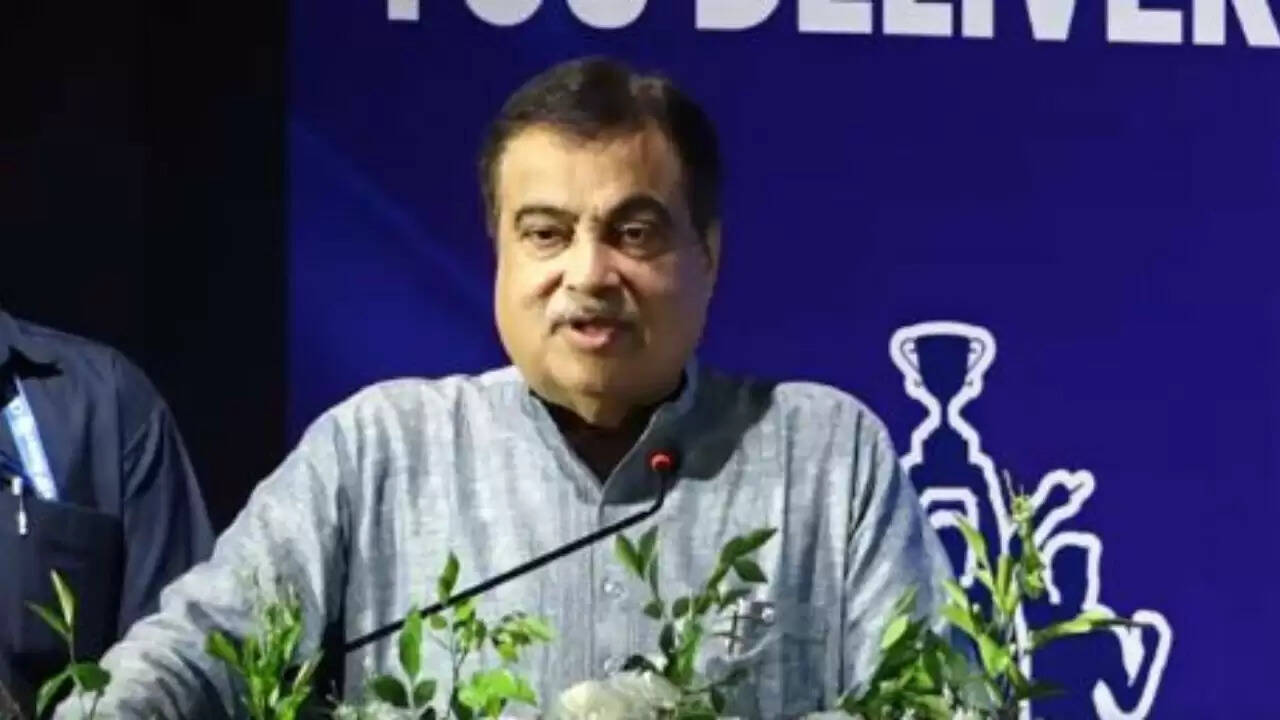 नितिन गडकरी का अमेरिका पर तीखा हमला, आत्मनिर्भरता की आवश्यकता पर जोर