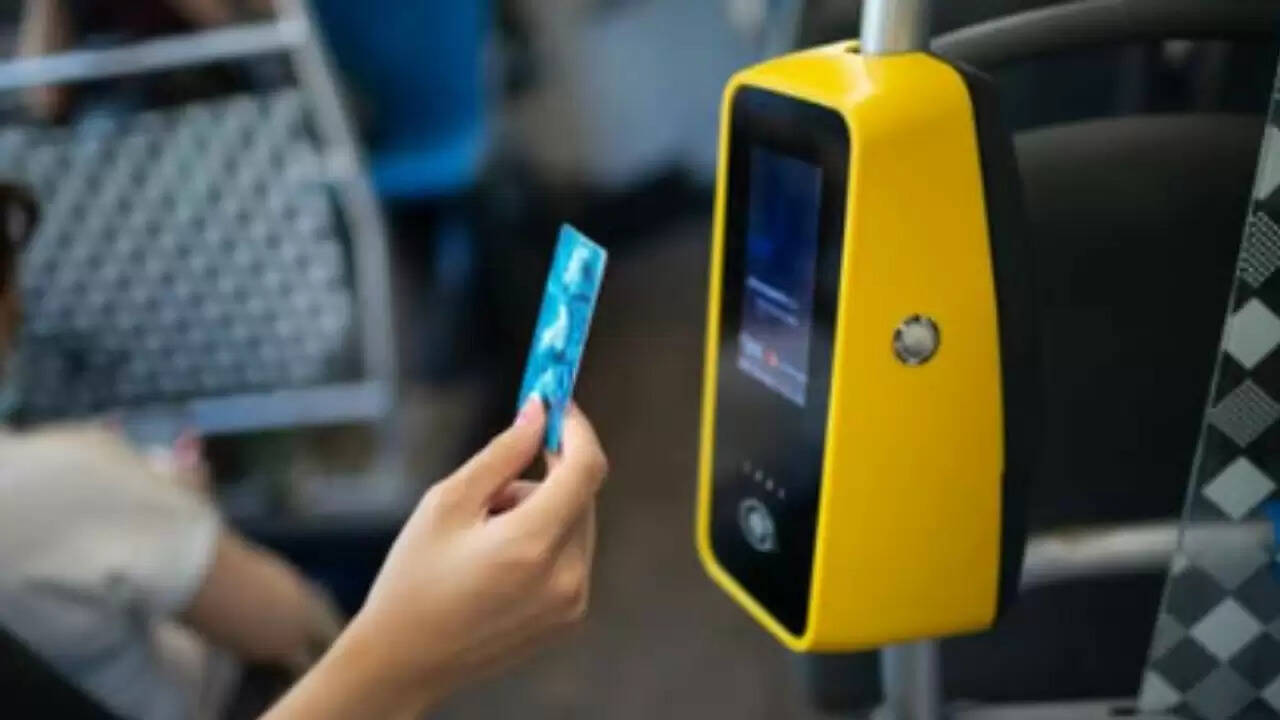 दिल्ली में महिलाओं के लिए नया सहेली स्मार्ट कार्ड: फ्री बस यात्रा की सुविधा