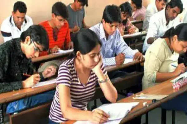 सरकार ने एससी और ओबीसी छात्रों के लिए छात्रवृत्ति प्रक्रिया को सरल बनाया