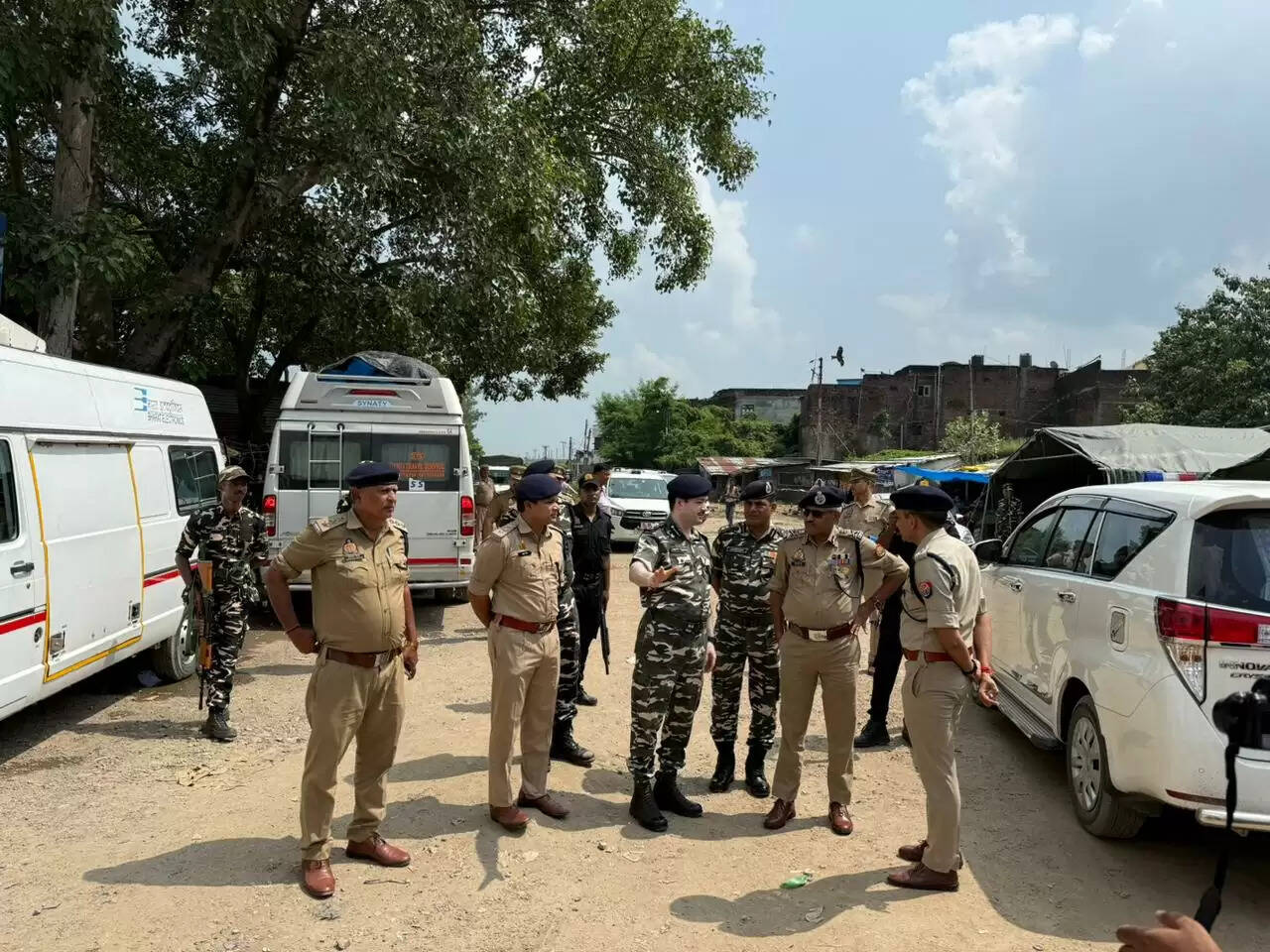 सुरक्षा व्यवस्था को मजबूत करते हुए नवरात्रि पर्व की तैयारी