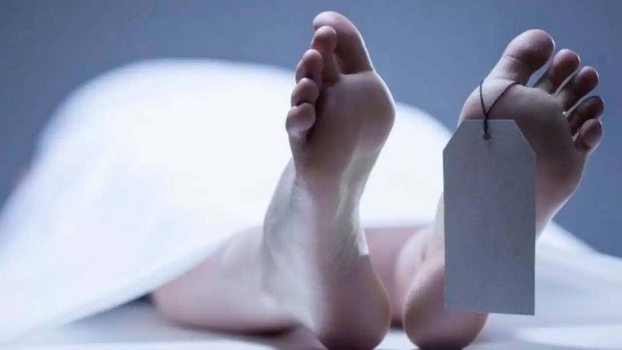 कोलकाता में बुजुर्ग महिला की आत्मदाह की घटना से हड़कंप