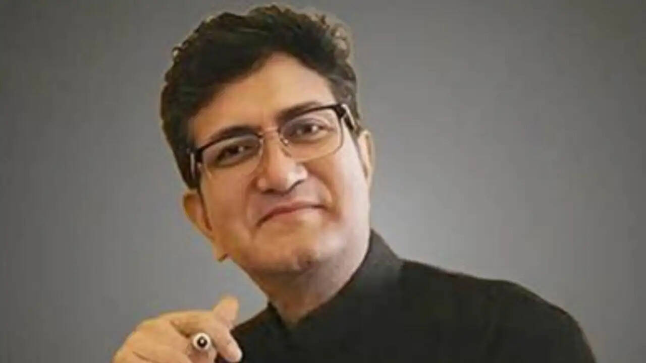 प्रसून जोशी बने प्रसार भारती के नए अध्यक्ष, नई दिशा में ले जाएंगे संगठन