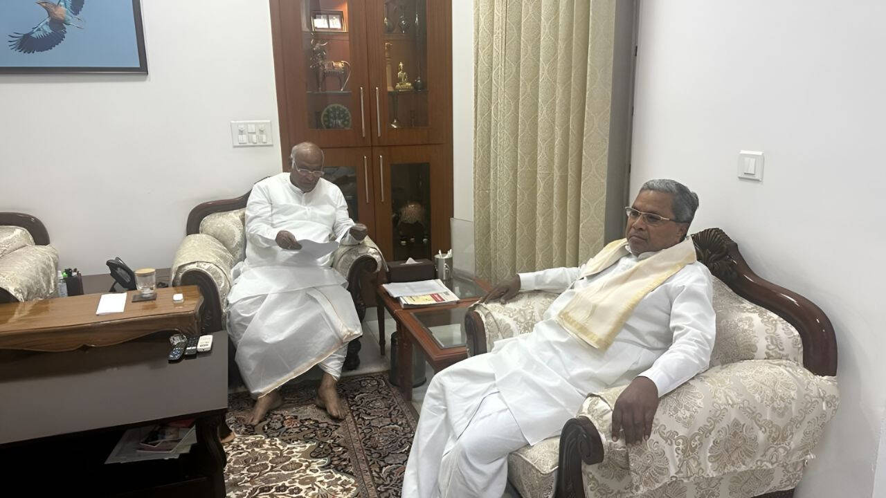 कर्नाटक में कांग्रेस सरकार में नेतृत्व परिवर्तन की अटकलें निराधार: सिद्दारमैया