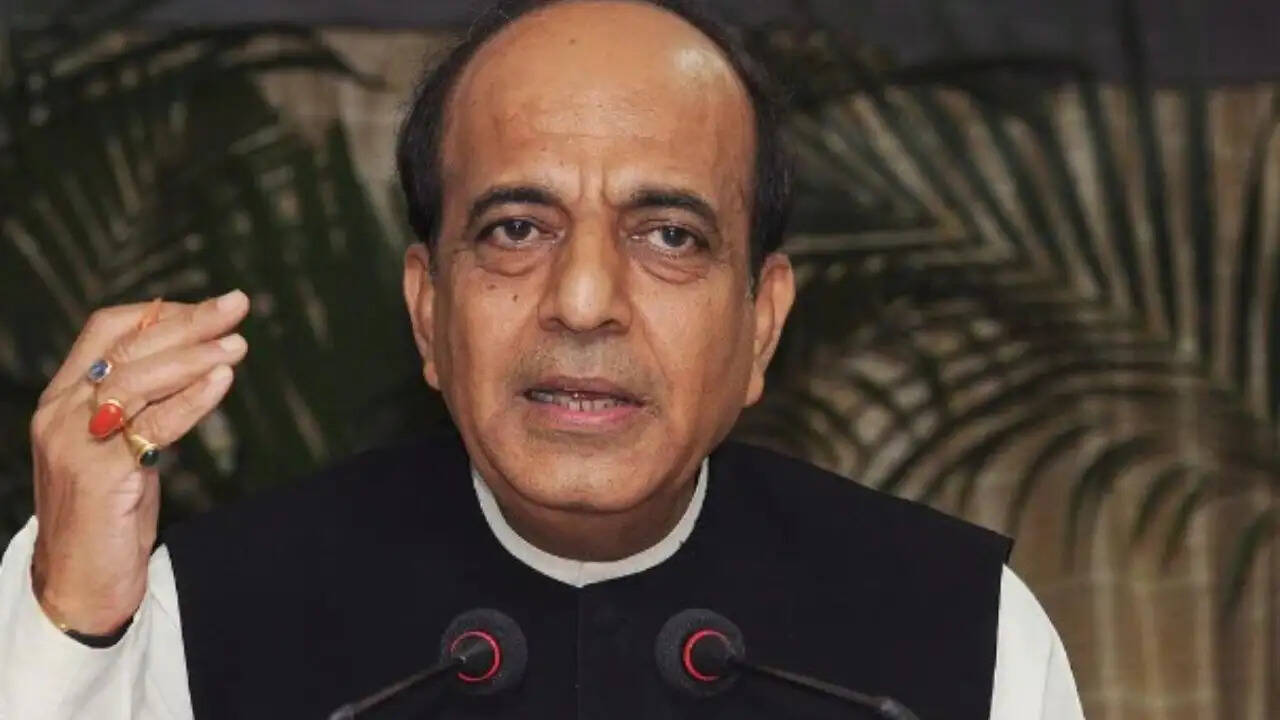 भारत ने बांग्लादेश में नया उच्चायुक्त नियुक्त किया: दिनेश त्रिवेदी का कूटनीतिक सफर