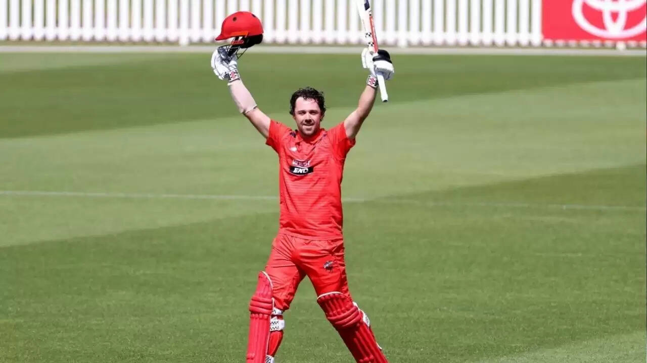 ट्रेविस हेड की ऐतिहासिक पारी: 230 रन और 28 चौके-8 छक्के