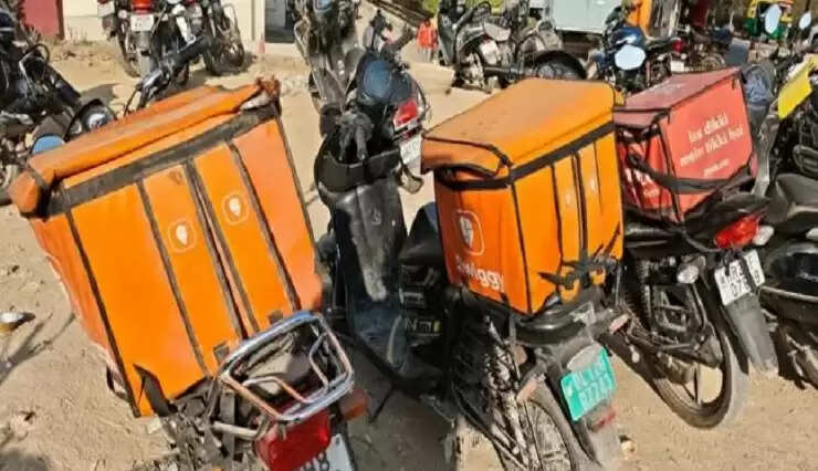 गिग वर्कर्स की हड़ताल से नए साल का जश्न हो सकता है प्रभावित