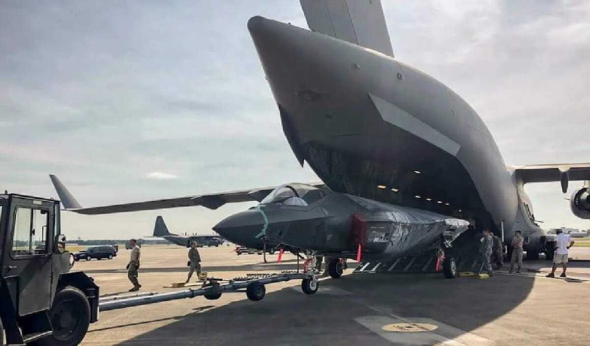 ब्रिटिश F-35 जेट की उड़ान में बाधा, केरल में फंसा