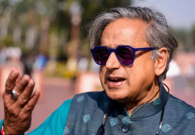 शशि थरूर ने डीपफेक वीडियो पर उठाई आवाज, कहा- मैंने कभी नहीं कहा ऐसा
