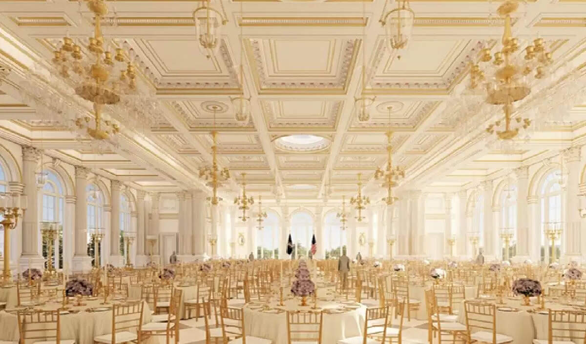 अमेरिकी अदालत ने ट्रम्प प्रशासन को बॉलरूम निर्माण की अनुमति दी