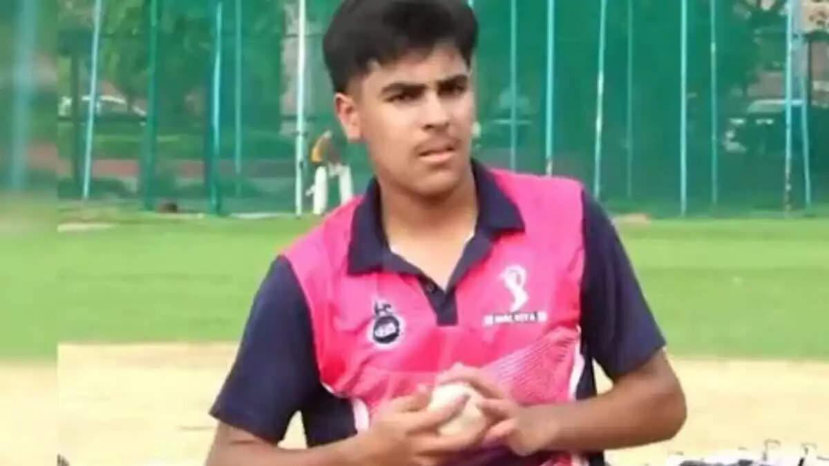 आर्यवीर कोहली ने बताया, विराट नहीं बल्कि ये खिलाड़ी हैं उनके प्रेरणास्रोत