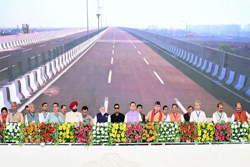 प्रधानमंत्री मोदी ने दिल्ली-देहरादून एक्सप्रेसवे का उद्घाटन किया