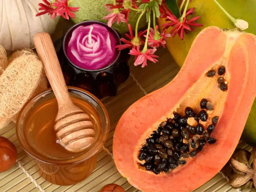 घर पर बनाएं प्राकृतिक फेस पैक: पपीते के फायदे