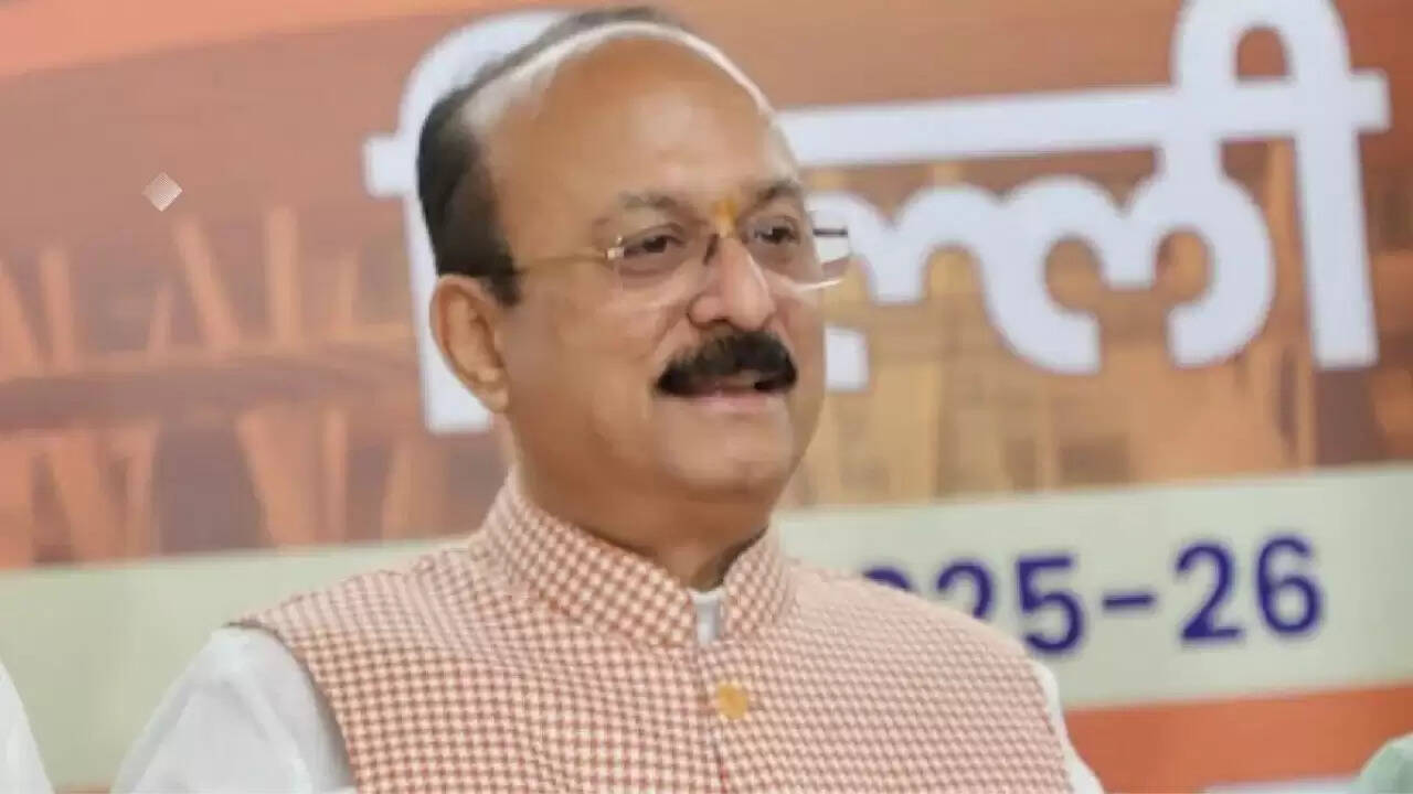 दिल्ली सरकार का नया विधेयक: निजी स्कूलों की फीस वृद्धि पर लगेगा अंकुश
