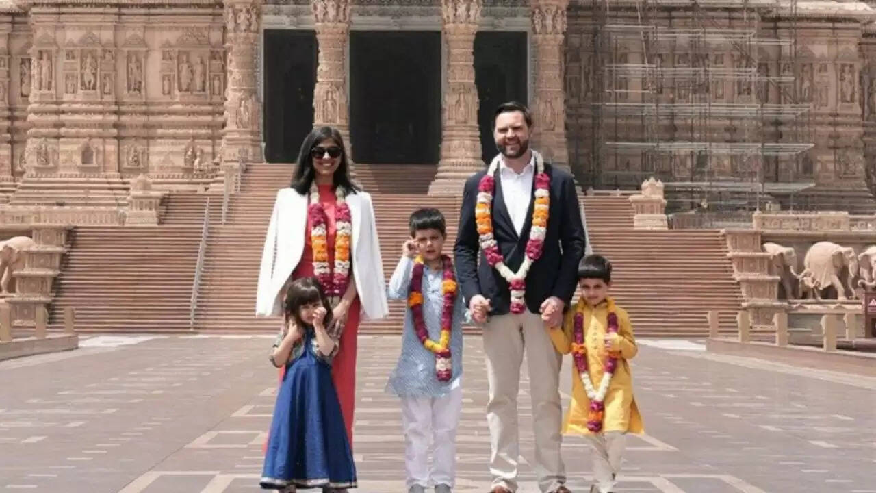 क्या JD Vance की पत्नी Usha अपनाएंगी ईसाई धर्म? जानें उनके विचार