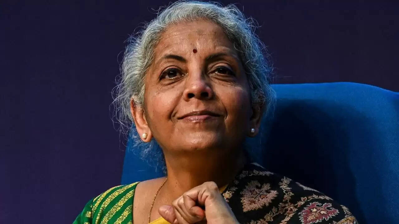 केंद्रीय वित्त मंत्री ने पेश किया नया आयकर विधेयक 2025