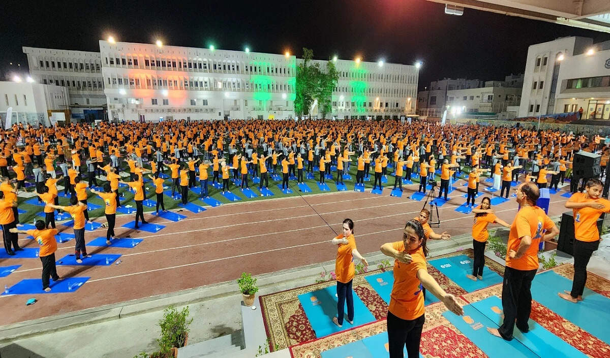 साइप्रस में अंतर्राष्ट्रीय योग दिवस का आयोजन: शांति और स्वास्थ्य का संदेश