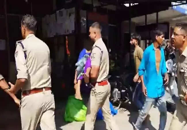 हरिद्वार के मनसा देवी मंदिर में भगदड़, छह की मौत और कई घायल