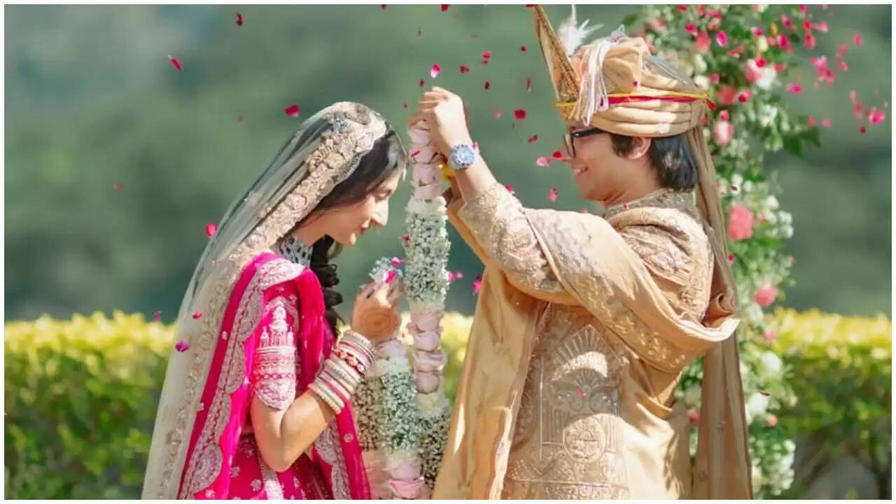 सौरव जोशी ने ऋषिकेश में की शादी, सोशल मीडिया पर छाई तस्वीरें