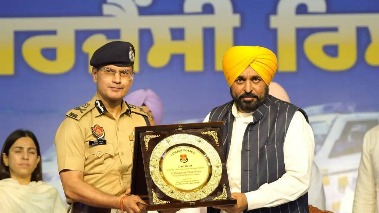 पंजाब में पुलिसिंग को नई दिशा: सीएम भगवंत सिंह मान ने शुरू की 508 इमरजेंसी रिस्पॉन्स गाड़ियाँ