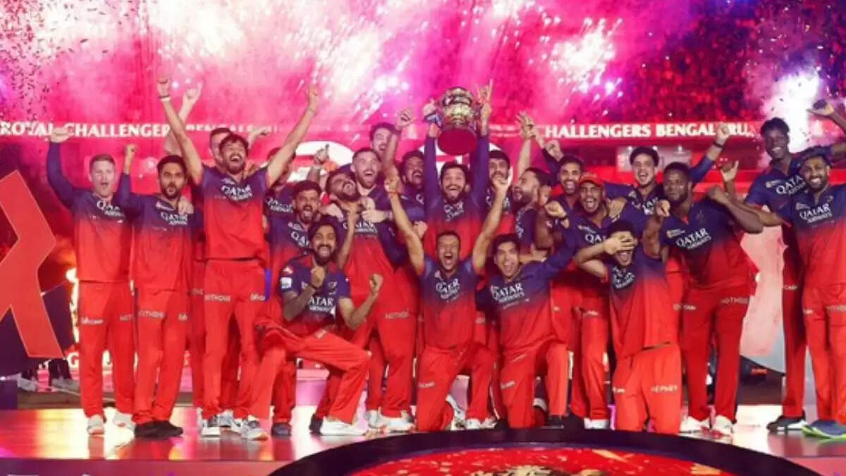 IPL 2025 फाइनल: RCB ने जीती ट्रॉफी, PBKS को भी मिली बड़ी रकम