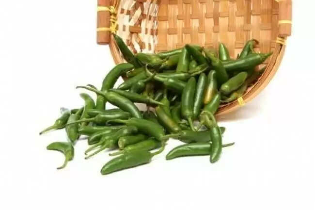 हरी मिर्च के सेवन के अद्भुत लाभ: जानें कैसे करें इसका उपयोग