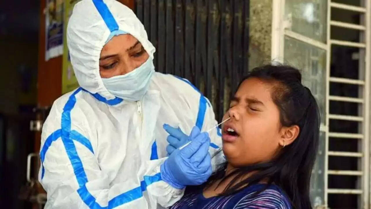 महाराष्ट्र में कोविड-19 मामलों में तेजी: 84 नए केस दर्ज