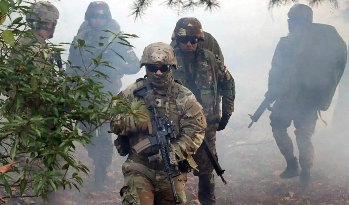 अमेरिकी बचाव अभियान: ईरान में F-15E क्रू सदस्यों की सफल रेस्क्यू