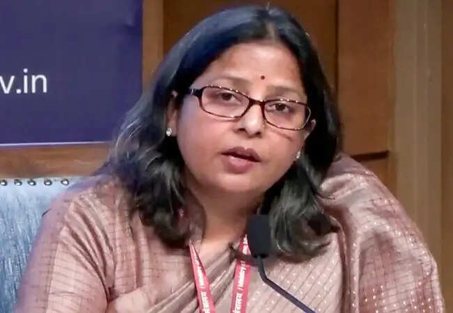 भारत में LPG की कोई कमी नहीं, पेट्रोल पंप सामान्य रूप से कार्यरत: सुजाता शर्मा