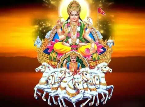 सूर्य नक्षत्र गोचर 2025: राशियों पर प्रभाव और लाभ