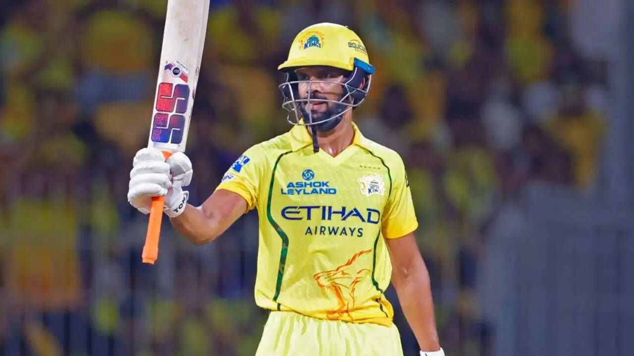 CSK ने IPL 2026 में MI को हराकर डबल पूरा किया, क्या खत्म हुई MI की प्लेऑफ उम्मीदें?