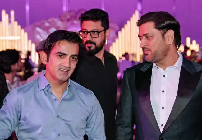 गौतम गंभीर और MS धोनी की नई तस्वीर से खत्म हुए गिले-शिकवे?