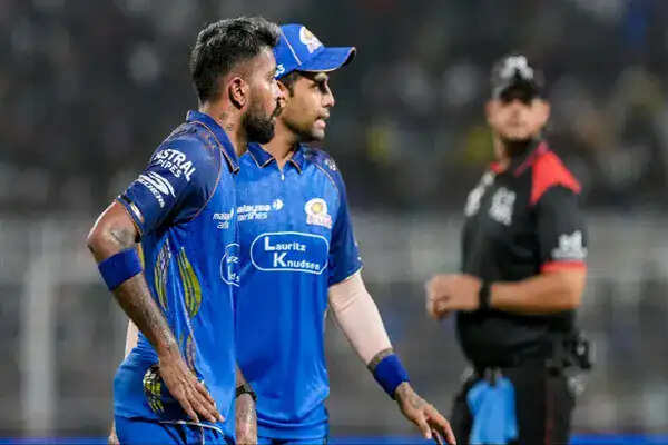 हार्दिक पंड्या पर बीसीसीआई की कार्रवाई, कोलकाता नाइट राइडर्स के खिलाफ हार का सामना