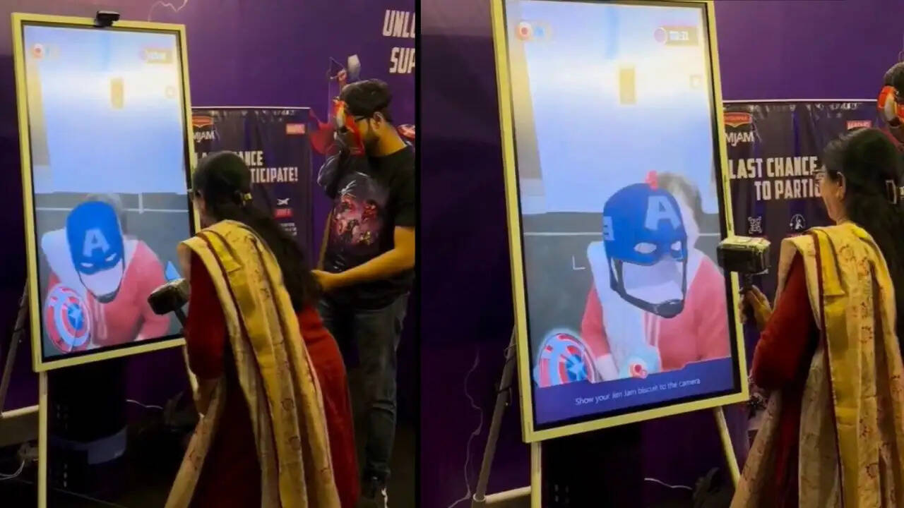 सोशल मीडिया पर वायरल हुआ थॉर के हथौड़े के साथ आंटी का मजेदार वीडियो