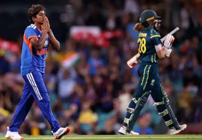 अरुंधति रेड्डी ने ICC महिला प्लेयर ऑफ़ द मंथ का खिताब जीता