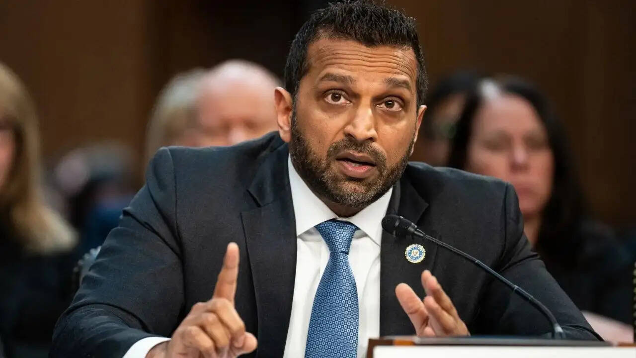 अमेरिकी अधिकारी काश पटेल का ईमेल हैक: साइबर हमले ने मचाई हलचल