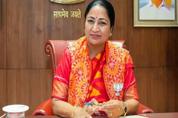 दिल्ली में यातायात सुधार के लिए रेलवे ने दो प्रमुख परियोजनाओं को दी मंजूरी