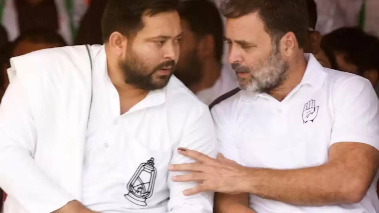 बिहार विधानसभा चुनाव: महागठबंधन में सीट बंटवारे को लेकर बढ़ी जद्दोजहद