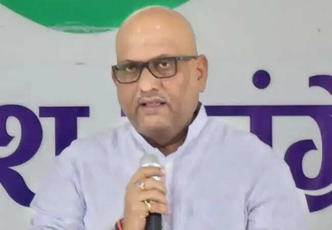 यूपी कांग्रेस अध्यक्ष ने बीजेपी-आरएसएस पर लगाया आस्था के साथ धोखा देने का आरोप