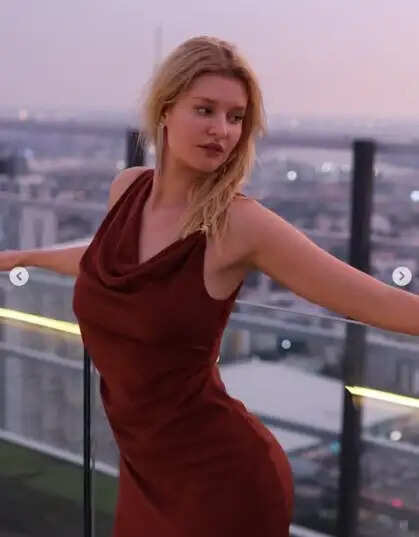 विराट कोहली के लाइक ने लिज़लाज़ को बनाया चर्चा का विषय